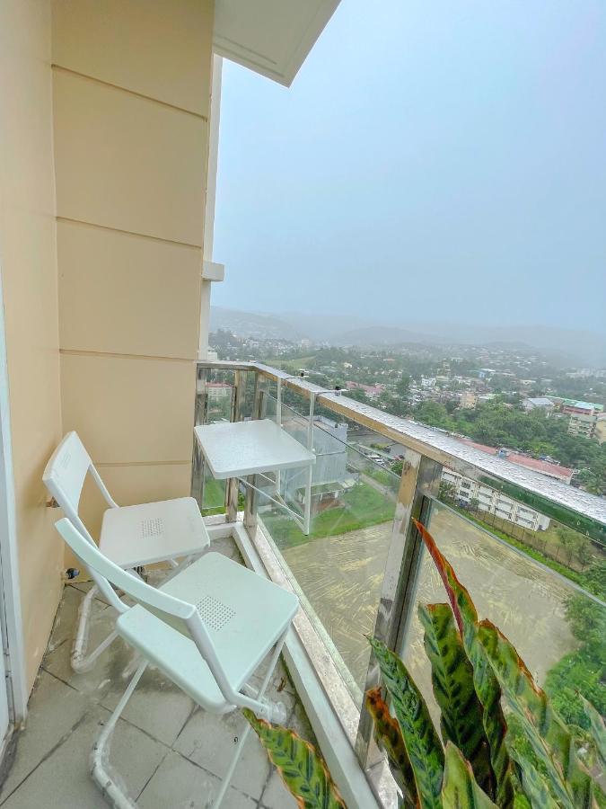 City Center- Balcony Suite Себу Экстерьер фото