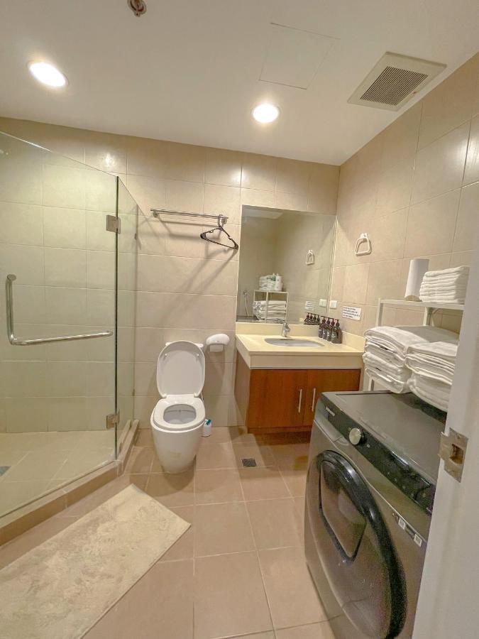 City Center- Balcony Suite Себу Экстерьер фото